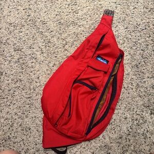 NWOT Kavu sling bag Multiple pockets